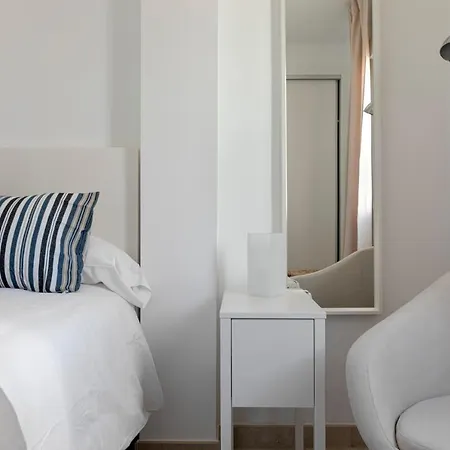 Homeabout Juan De Austria Apartment *